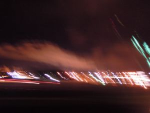 車行萬里,終須一別.找住剎那,便是永恆.