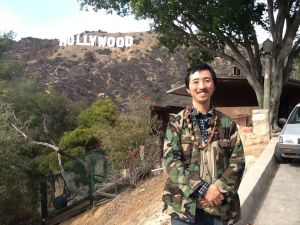 荷里活其实也没有什么，也不是什么也没有，站在適當的位置，每一个人都可以成为生活的主角。